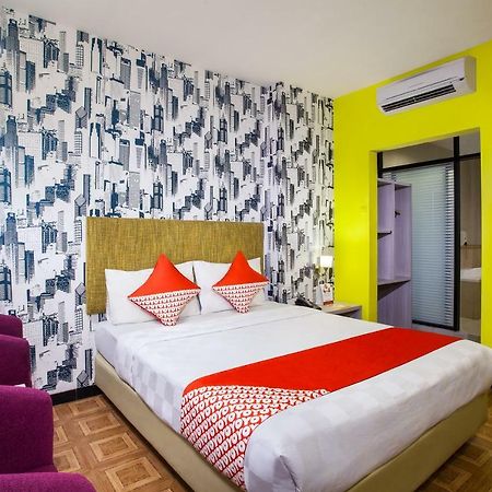 Oyo 119 Belvena Hotel Jakarta Kültér fotó