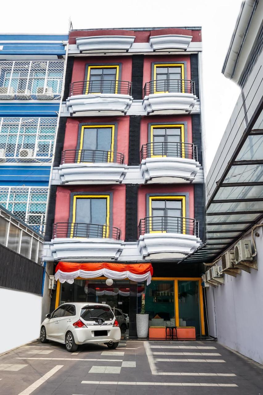 Oyo 119 Belvena Hotel Jakarta Kültér fotó
