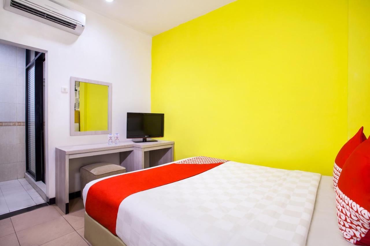 Oyo 119 Belvena Hotel Jakarta Kültér fotó