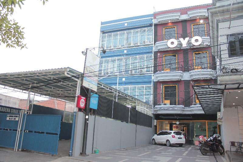 Oyo 119 Belvena Hotel Jakarta Kültér fotó